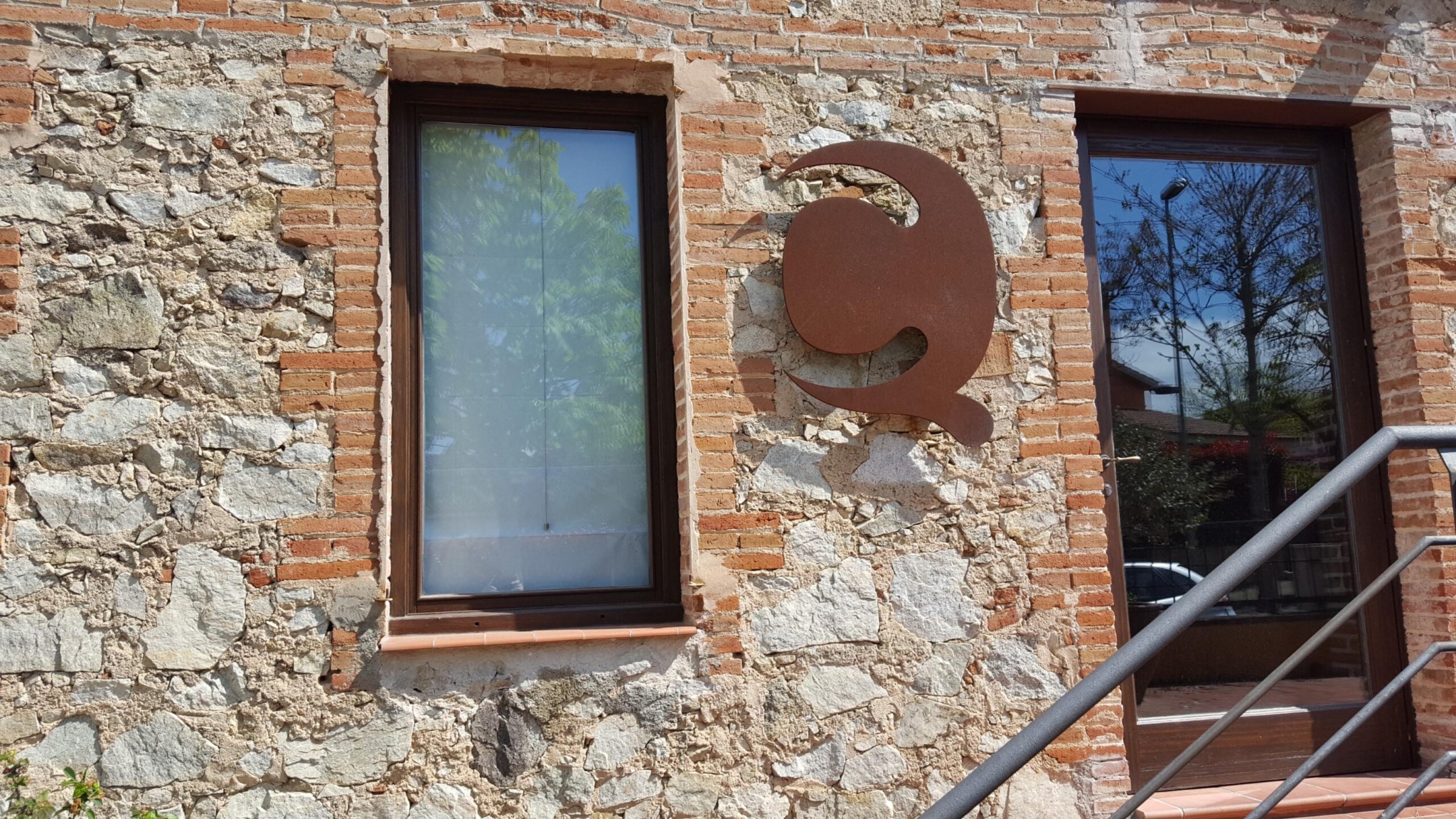 Entrada del restaurant i escola de gastronomia Coquinària