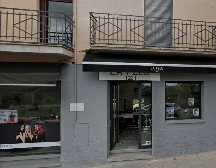 Façana de la perruqueria La Pelu