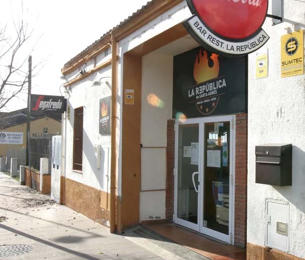 Façana del Restaurant La República